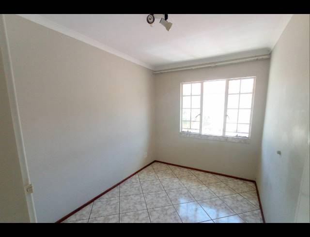 2 BEDROOM APARTMENT FOR SALE IN ALAN MANOR